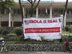 Россия готова к появлению Эболы, заявляют врачи