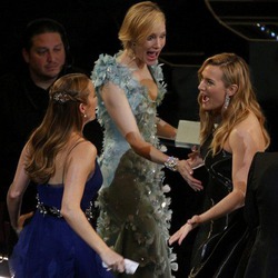 Почему на «Оскаре» все трогали живот Кейт Уинслет