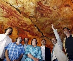В Испании туристов пустят в древнюю пещеру