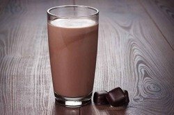 Черный шоколад защищает от болезней сердца