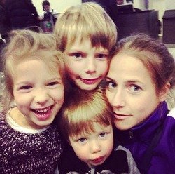 Юлия Барановская забыла о трёх детях ради славы