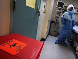 В США для борьбы с Эболой создадут "медицинский спецназ"