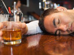 Алкоголь повышает риск развития раковых заболеваний