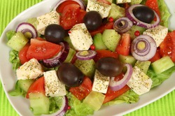 Готовим греческий салат и пастицио