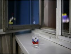 Кризис и алкоголь подкашивают здоровье россиян