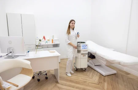 Сон как часть восстановления: почему недосып усиливает чувствительность кожи после лазерной эпиляции